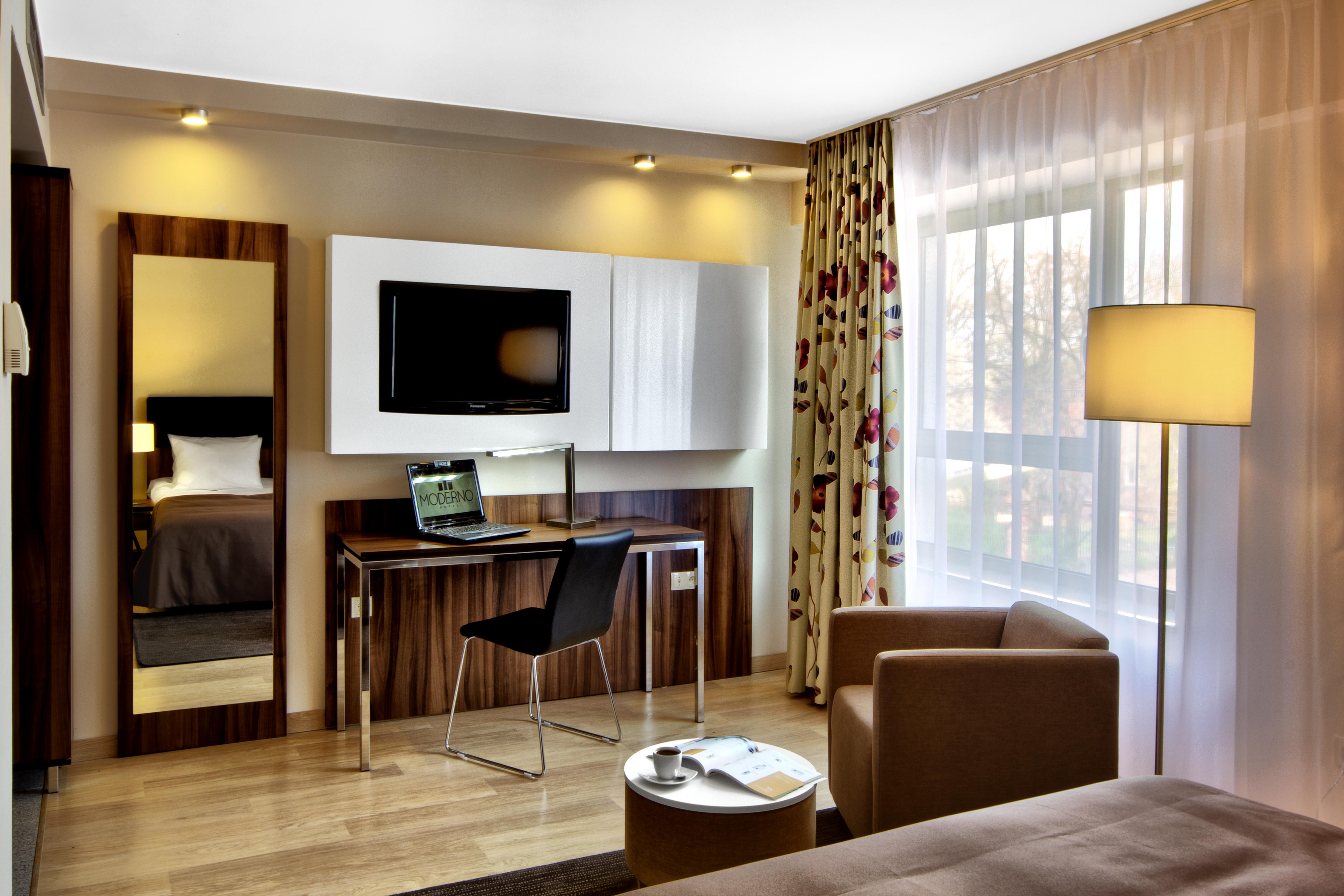 Hotel Moderno พอซนาน ภายนอก รูปภาพ