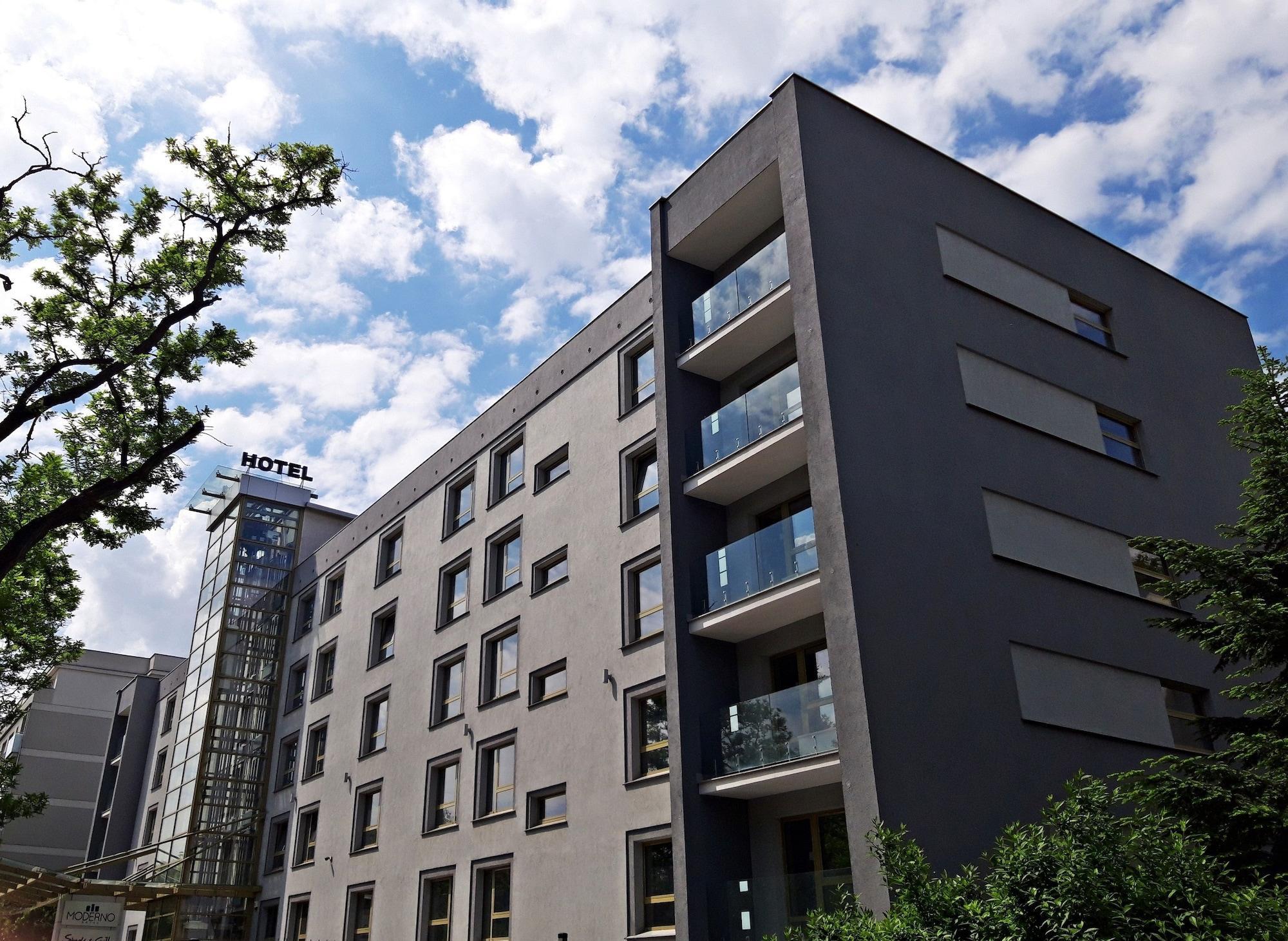 Hotel Moderno พอซนาน ภายนอก รูปภาพ