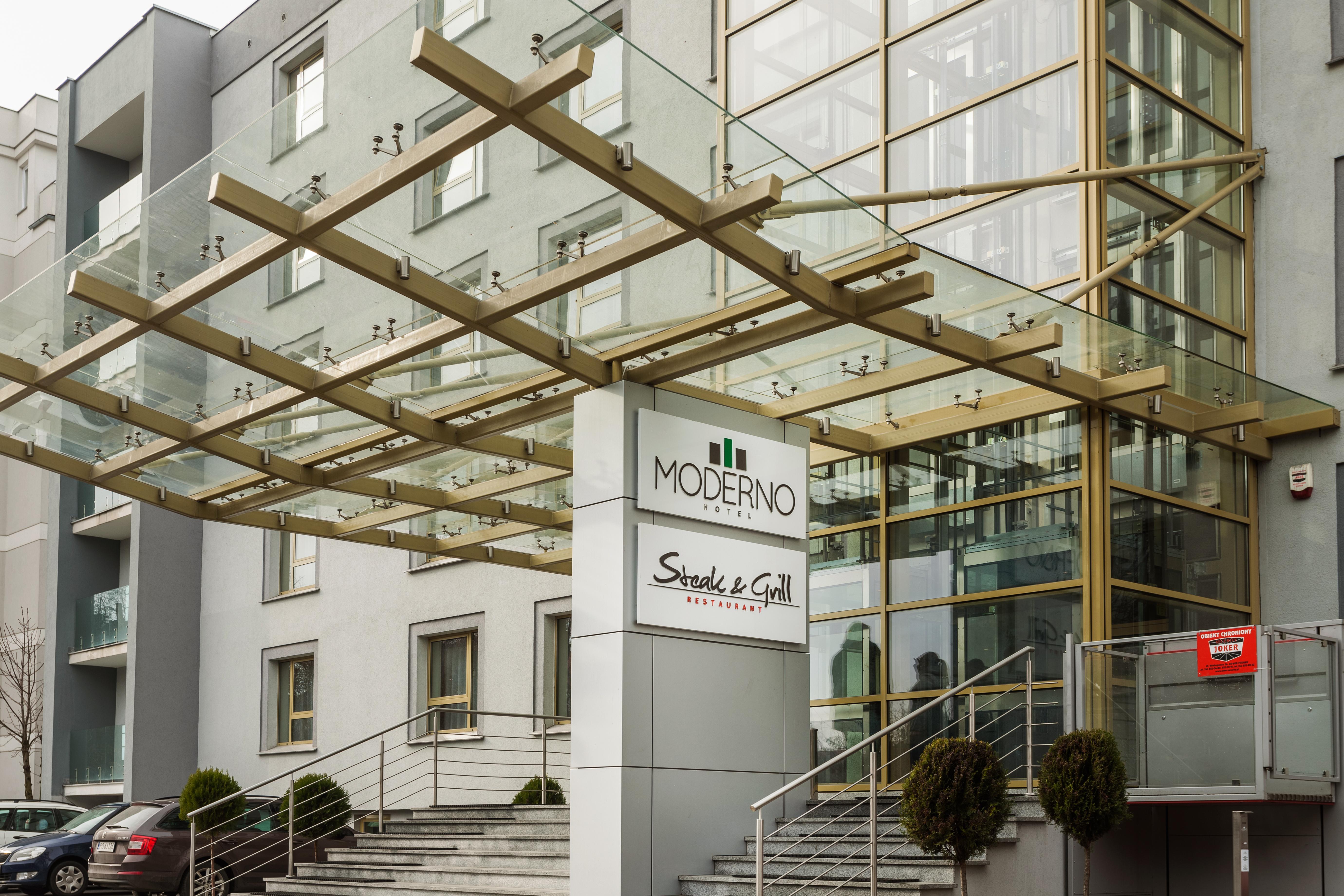 Hotel Moderno พอซนาน ภายนอก รูปภาพ