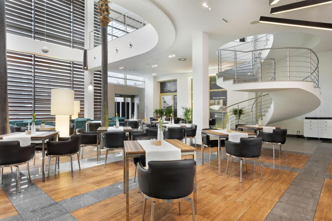 Hotel Moderno พอซนาน ภายนอก รูปภาพ