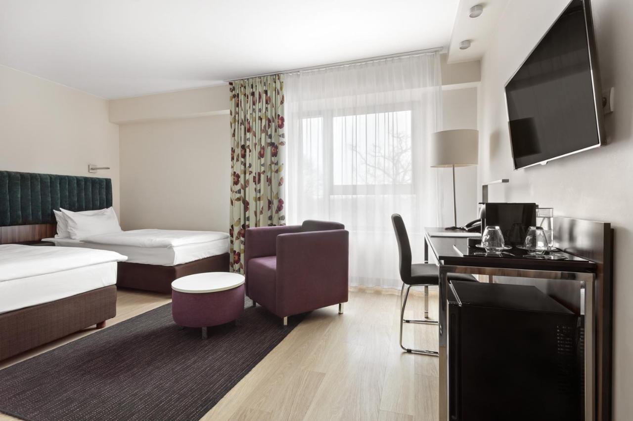 Hotel Moderno พอซนาน ภายนอก รูปภาพ